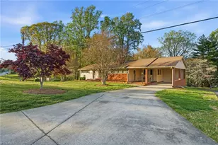 405 Academy St, Rural Hall, NC 27045 - Photo 8