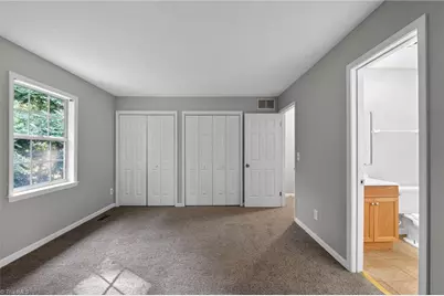 2733 Cottage Place, Greensboro, NC 27455 - Photo 16