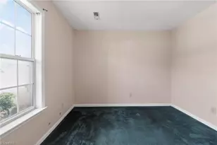 2733 Cottage Pl, Greensboro, NC 27455 - Photo 6