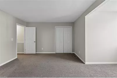 2733 Cottage Place, Greensboro, NC 27455 - Photo 12