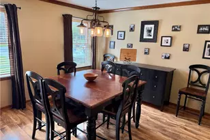 2173 Hawthorne Ln, Wilkesboro, NC 28697 - Photo 4