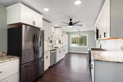 4401 Brookhaven Drive, Greensboro, NC 27406 - Photo 12