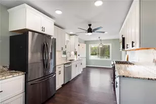 4401 Brookhaven Dr, Greensboro, NC 27406 - Photo 8