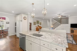 386 Wentworth Dr, Winston-Salem, NC 27107 - Photo 16