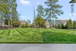 386 Wentworth Dr, Winston-Salem, NC 27107 - Photo 50