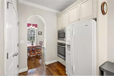 386 Wentworth Drive, Winston-Salem, NC 27107 - Photo 18