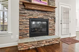 386 Wentworth Dr, Winston-Salem, NC 27107 - Photo 10