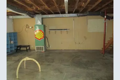 4236 Robertson Drive, Winston-Salem, NC 27101 - Photo 8