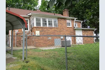 4236 Robertson Drive, Winston-Salem, NC 27101 - Photo 8