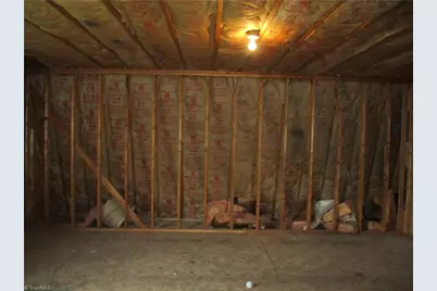 4236 Robertson Drive, Winston-Salem, NC 27101 - Photo 34