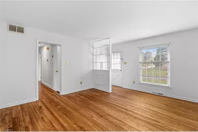 4017 Wexford Drive, Greensboro, NC 27406 - Photo 4