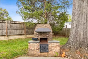 4017 Wexford Dr, Greensboro, NC 27406 - Photo 34