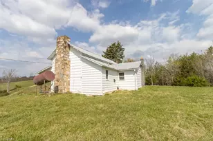 1757 Jewel Rd, Danbury, NC 27016 - Photo 14