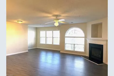 2600 Pennoak Way #H, Greensboro, NC 27407 - Photo 2