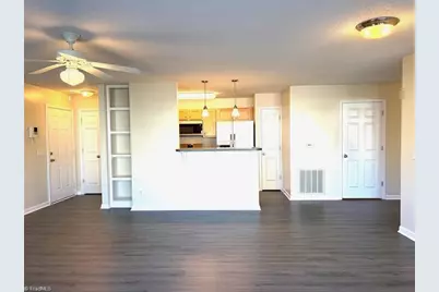 2600 Pennoak Way #H, Greensboro, NC 27407 - Photo 4