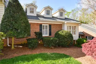 723 Polo Oaks Dr, Winston-Salem, NC 27106 - Photo 2