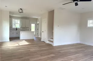 14 W Colonial Dr, Thomasville, NC 27360 - Photo 4