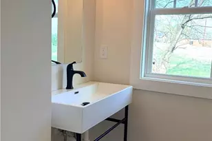 14 W Colonial Dr, Thomasville, NC 27360 - Photo 10