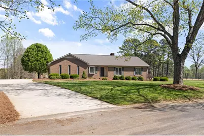 316 Siouan Drive, Lexington, NC 27295 - Photo 4