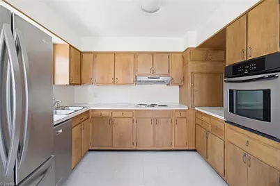 3605 Birchwood Lane, Greensboro, NC 27410 - Photo 2
