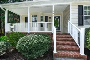 593 Dynasty Dr, Asheboro, NC 27205 - Photo 2