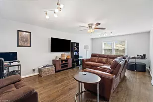 2110 Whitney Rd, Winston-Salem, NC 27106 - Photo 8