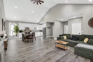 2113 Lancey Dr, Thomasville, NC 27360 - Photo 4