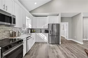 2113 Lancey Dr, Thomasville, NC 27360 - Photo 8