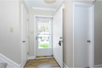 10 Appletree Lane, Greensboro, NC 27455 - Photo 2