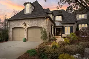 37 Creswell Ct, Greensboro, NC 27407 - Photo 2