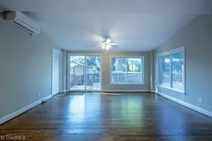 1229 Onslow Dr, Greensboro, NC 27408 - Photo 14