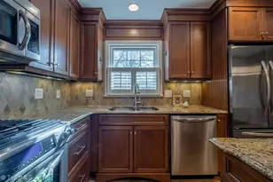 1229 Onslow Dr, Greensboro, NC 27408 - Photo 8