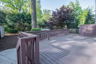 1229 Onslow Dr, Greensboro, NC 27408 - Photo 22