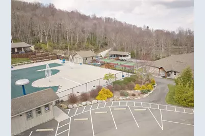 101 Foxgrape Hollow Road, Beech Mountain, NC 28604 - Photo 16