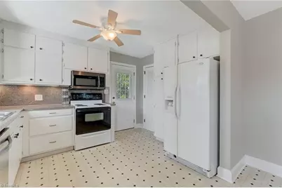 805 Claymore Court, Reidsville, NC 27320 - Photo 24