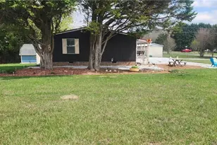 228 Kermit Lewis Rd, Pilot Mountain, NC 27041 - Photo 20