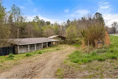 876 Country Lane, Mocksville, NC 27028 - Photo 2