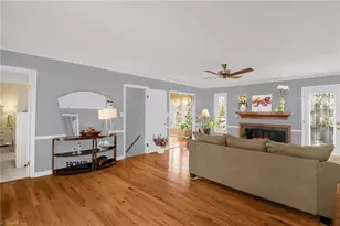 3710 Madrid Ct, Greensboro, NC 27406 - Photo 4