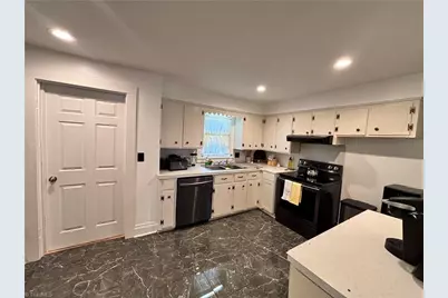 490 Oakland Drive, Elkin, NC 28621 - Photo 8