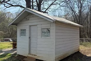 715 Shedd St, Eden, NC 27288 - Photo 36