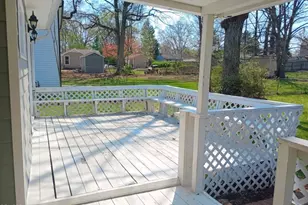 1825 Glenside Dr, Greensboro, NC 27405 - Photo 10