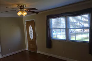 122 Northview Dr, Pilot Mountain, NC 27041 - Photo 6