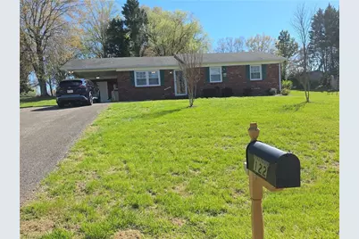 122 Northview Drive, Pilot Mountain, NC 27041 - Photo 2