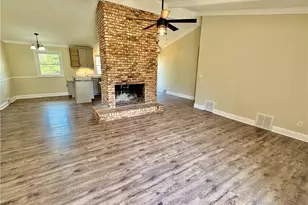 118 Lakeview Cir, Thomasville, NC 27360 - Photo 4