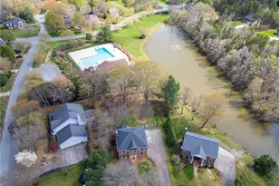 8105 Slane Ct, Clemmons, NC 27012 - Photo 2