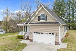 114 Meadow Stone Ln, Mount Airy, NC 27030 - Photo 6