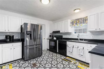 410 W Old Glencoe Road, Burlington, NC 27217 - Photo 8