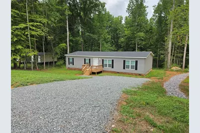 196 Briar Creek Estates, Thomasville, NC 27360 - Photo 2