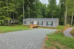 196 Briar Creek Estates, Thomasville, NC 27360 - Photo 2
