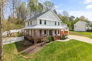 649 Doe Run Dr, Kernersville, NC 27284 - Photo 2